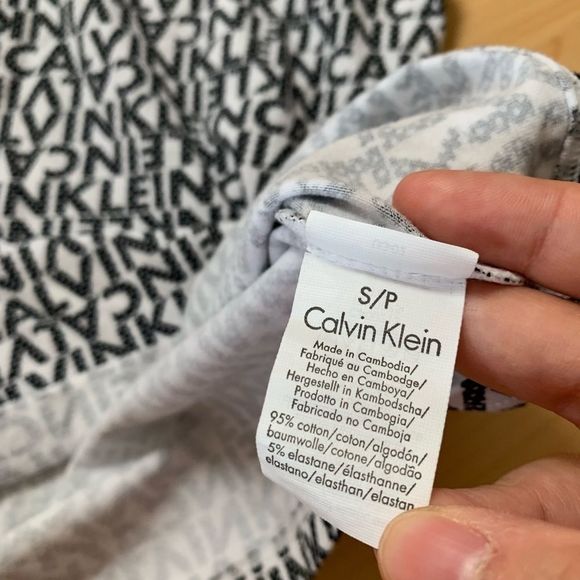 Calvin Klein tank top size small - Picture 5 of 7